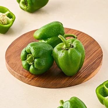 fresho! Capsicum - Green, 1 kg